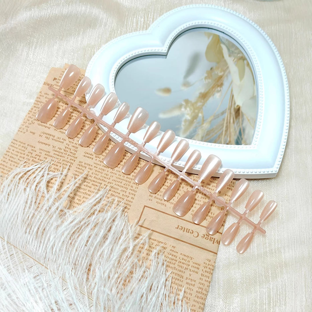 High-Quality Artificial Nails in Timeless Nude Look Stornfield