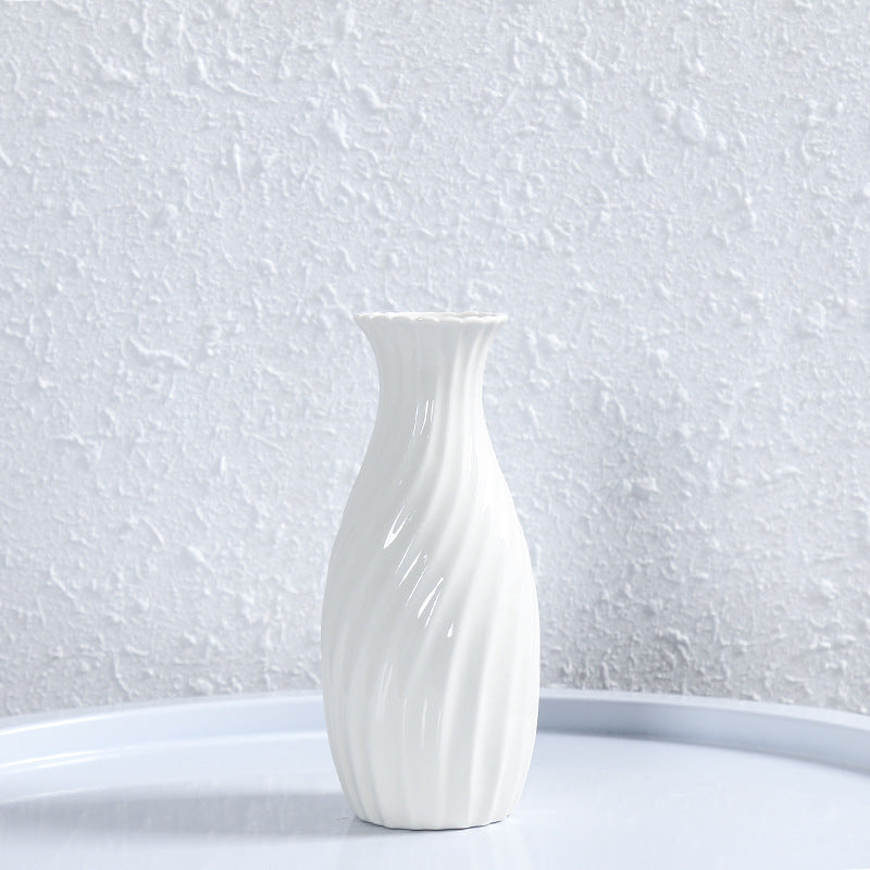 Decorative Spiral Ceramic Flower Vase Stornfeild