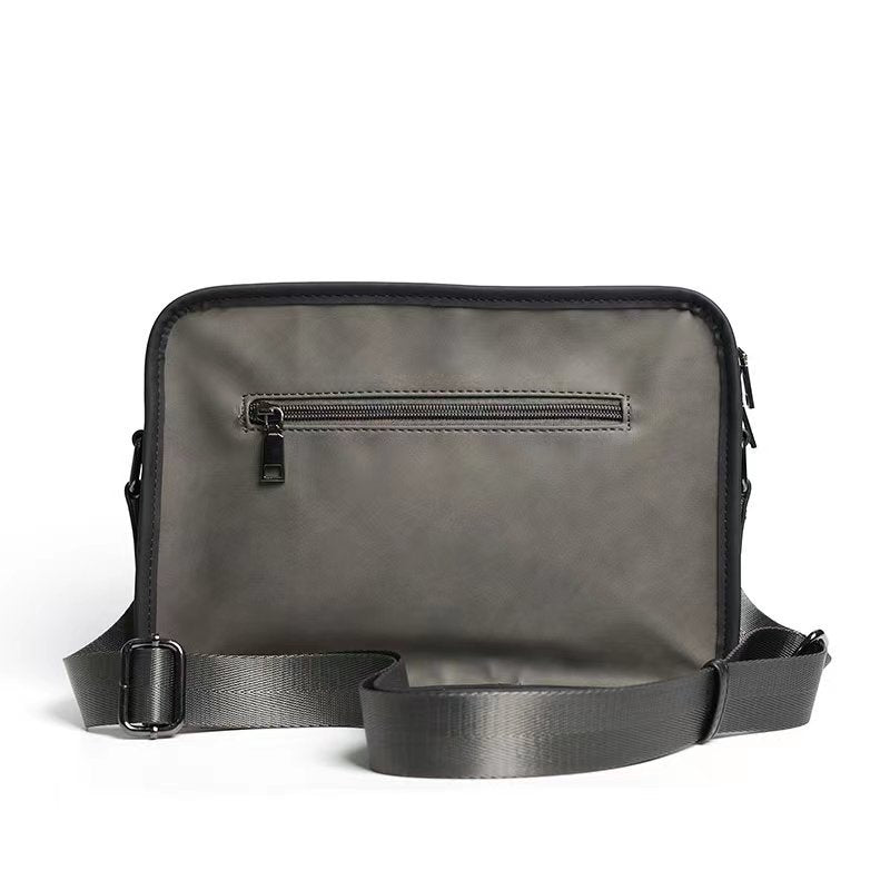 Elegant shoulder bag with practical compartments Stornfield