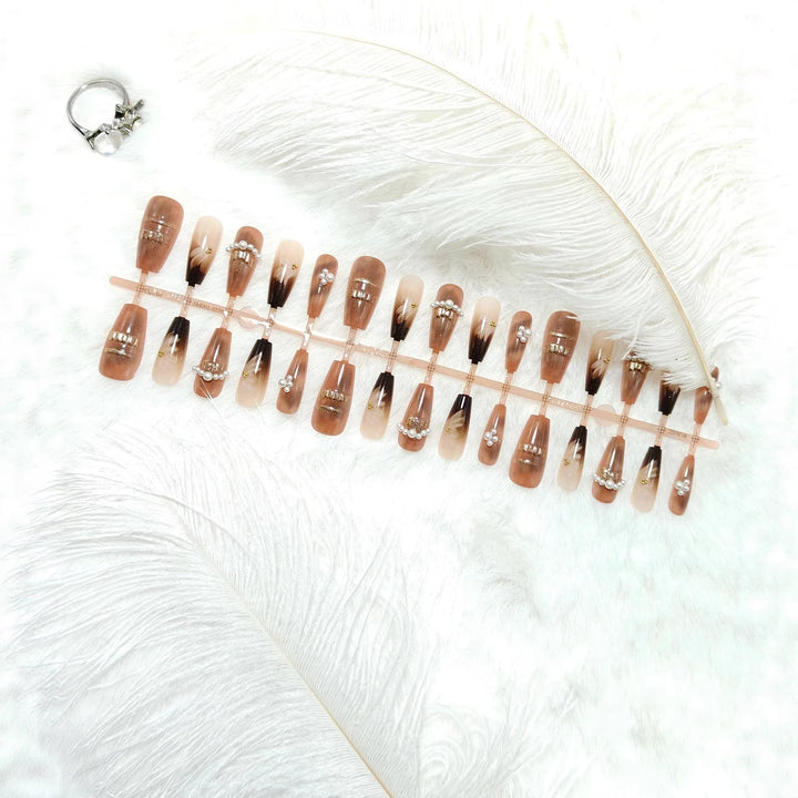 Nail Art Set with Elegant Gradient and Pearled Accents Stornfield