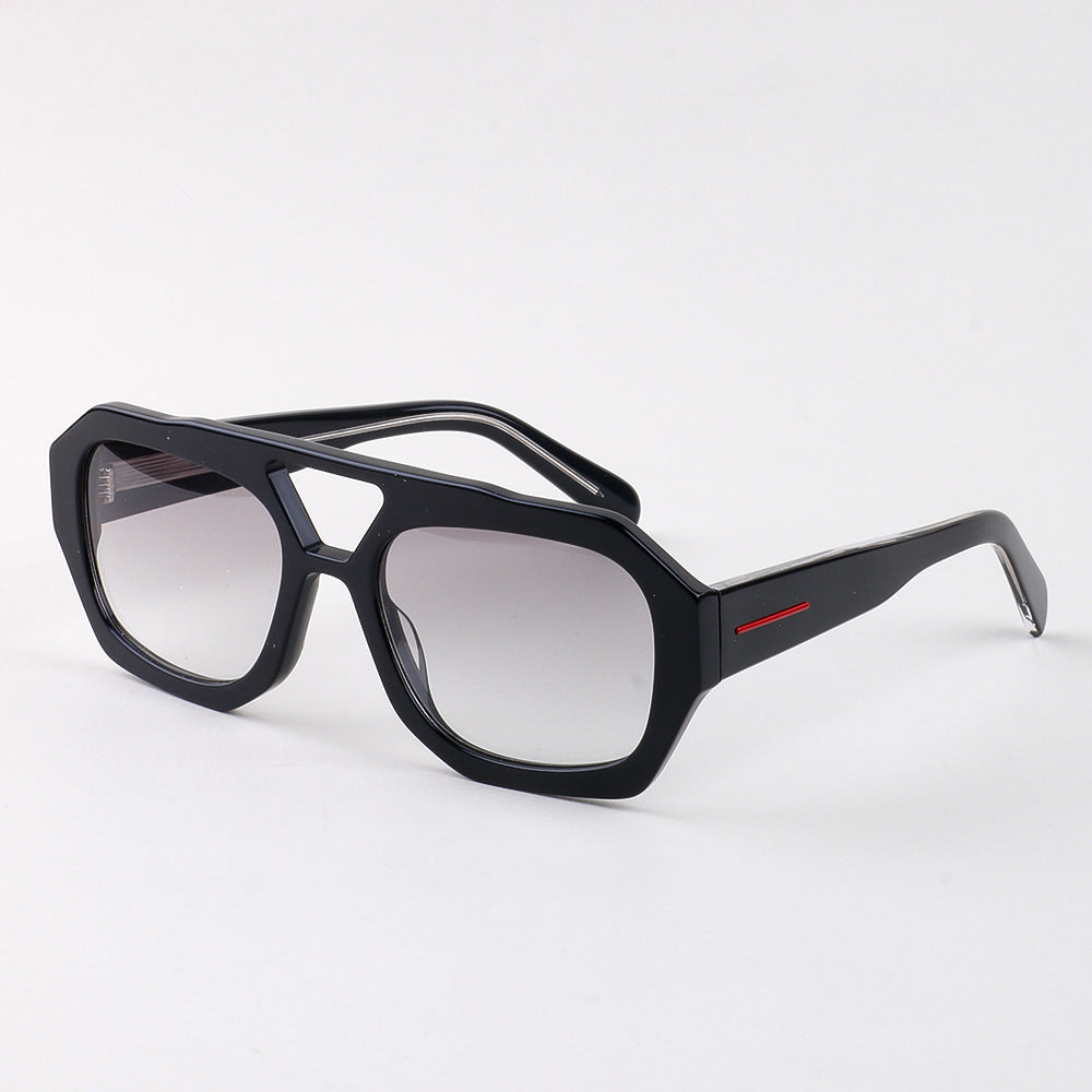 Women's trendy sunglasses in modern frame design Stornfield