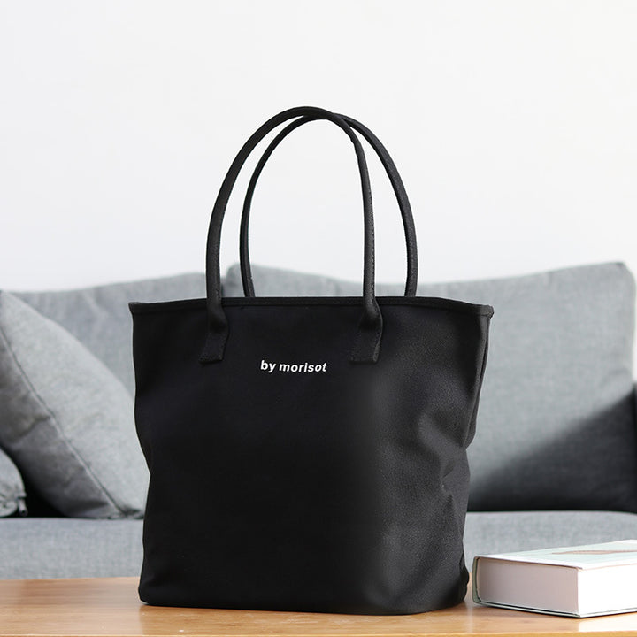 Everyday handbag with spacious interior and sturdy design Stornfield