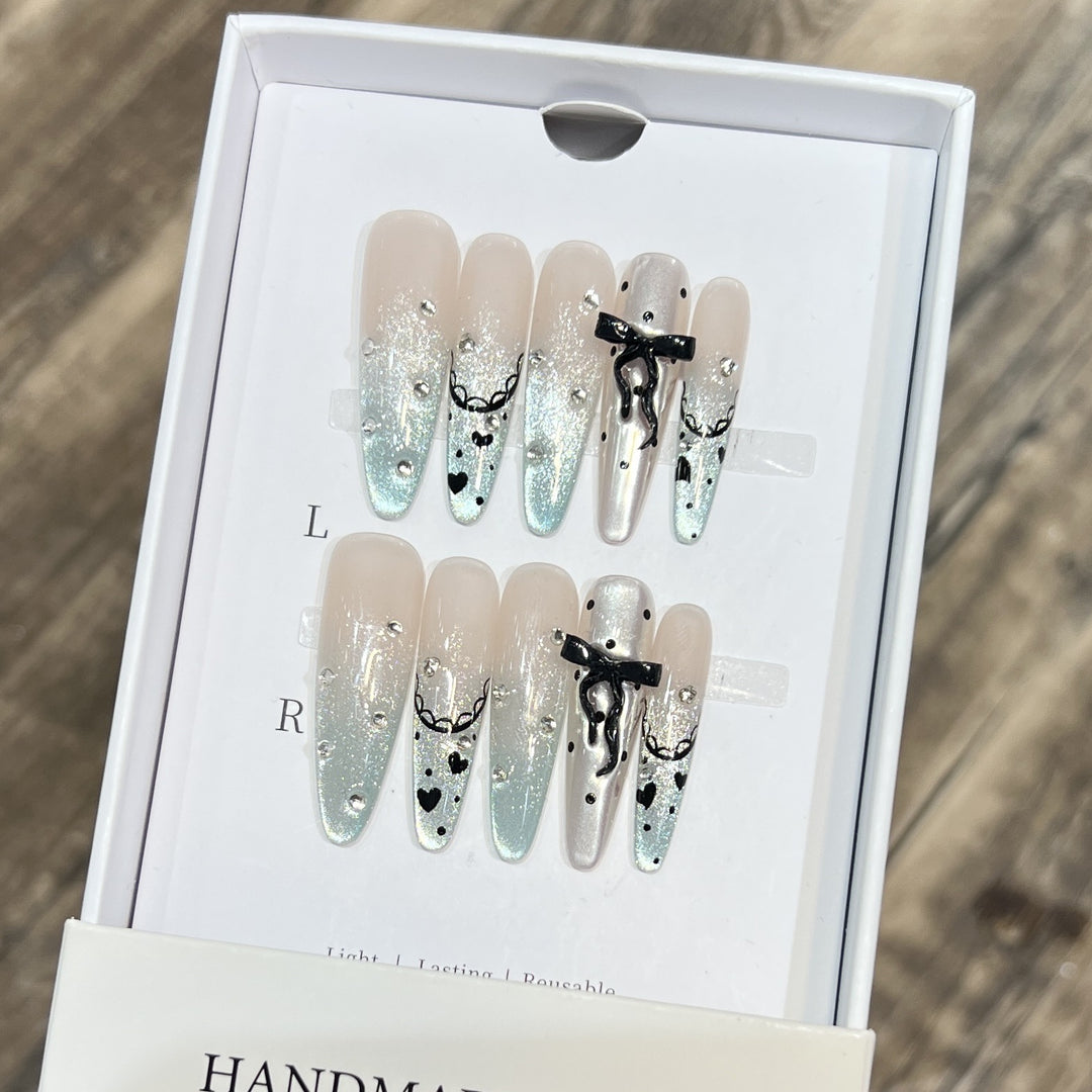Artistic Design Press-On Nail Set