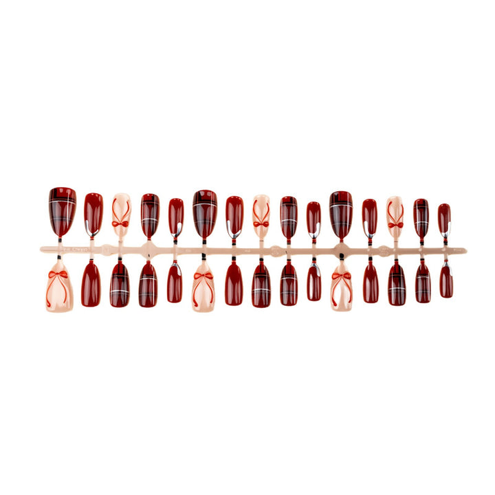 Glamorous Nail Art Stornfield