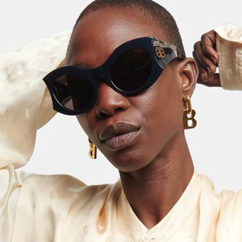 Ladies stylish Cat-Eye sunglasses with high-gloss design and protective lenses Stornfield