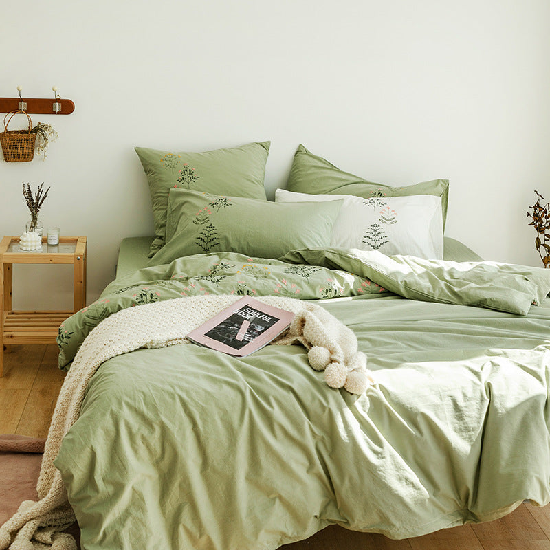 Bedding set made of cotton Renforcé with embroidered floral all-over and reversible function