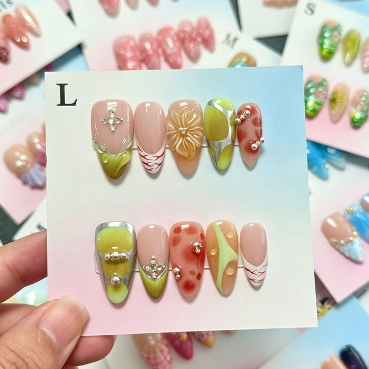 Handmade Floral Design Press-On Nails Set
