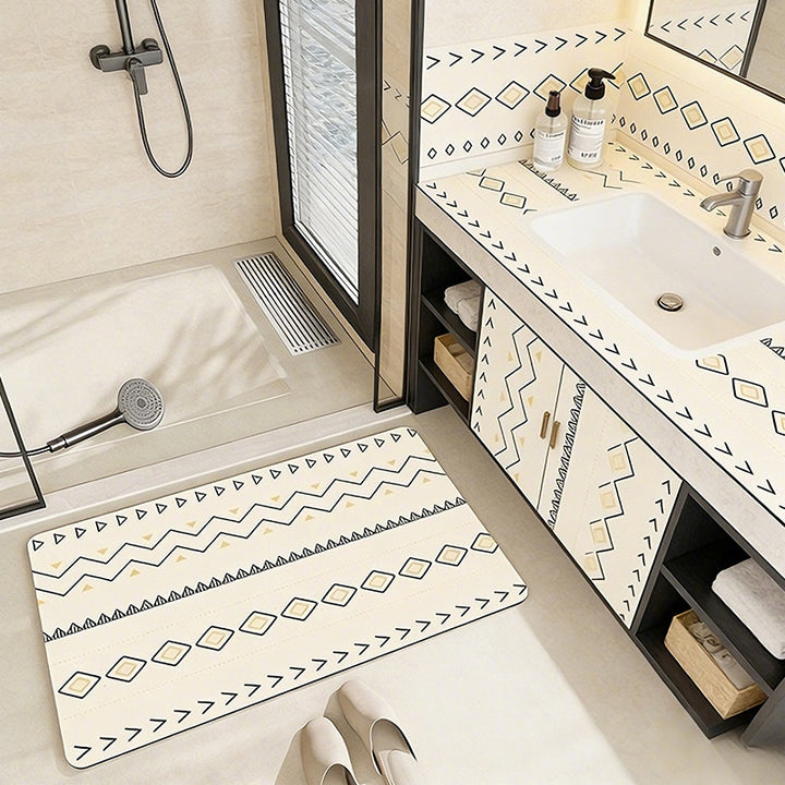 Artistic Cat-Themed Bath Mat Stornfield