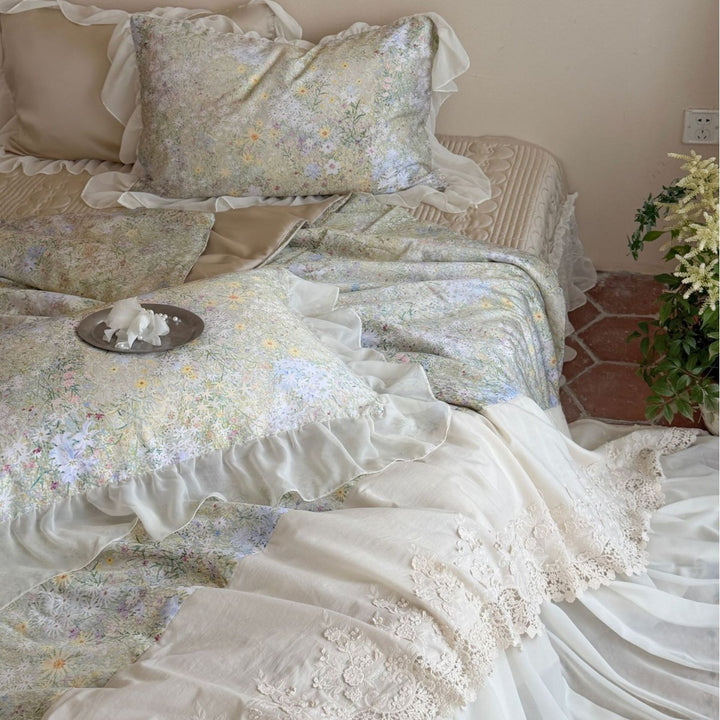 Romantic satin bedding set with ruffle and lace trimming