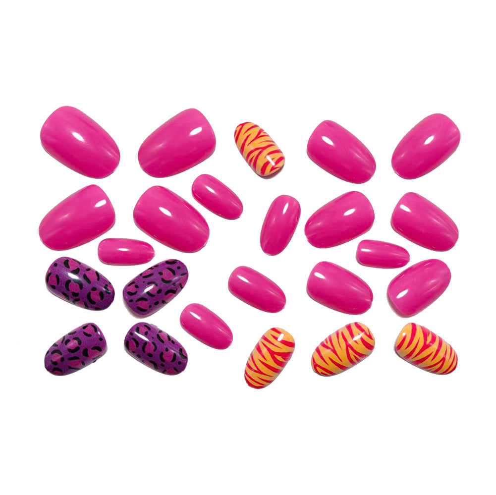 Creative art nails with animal motif and gradient Stornfield