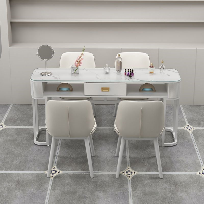 Table Stornfield