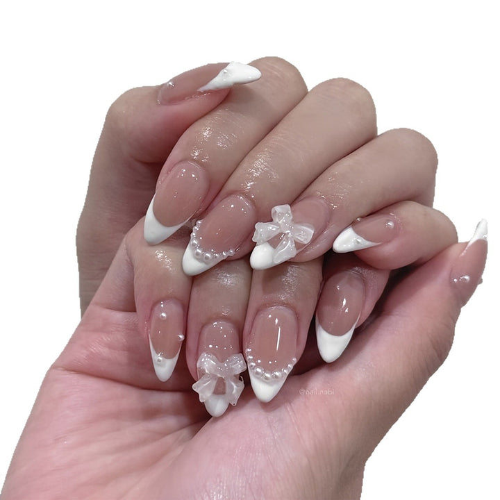 Artificial nail set with elegant decorative elements Stornfield