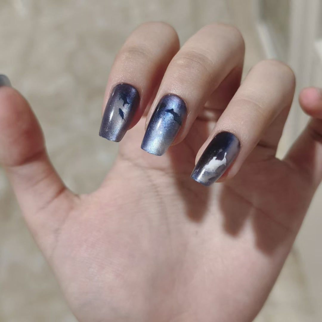 Artistic Ocean-Themed Press-On Nail Art Set Stornfield