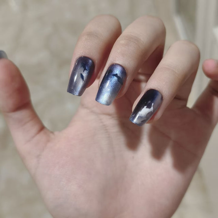 Artistic Ocean-Themed Press-On Nail Art Set Stornfield