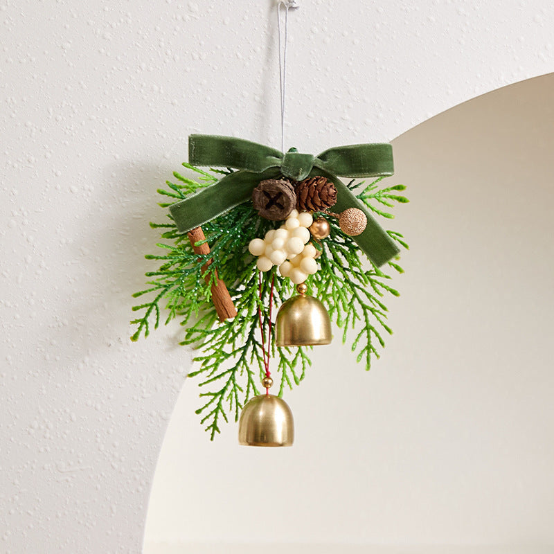 Decorative Christmas Wreath Stornfield