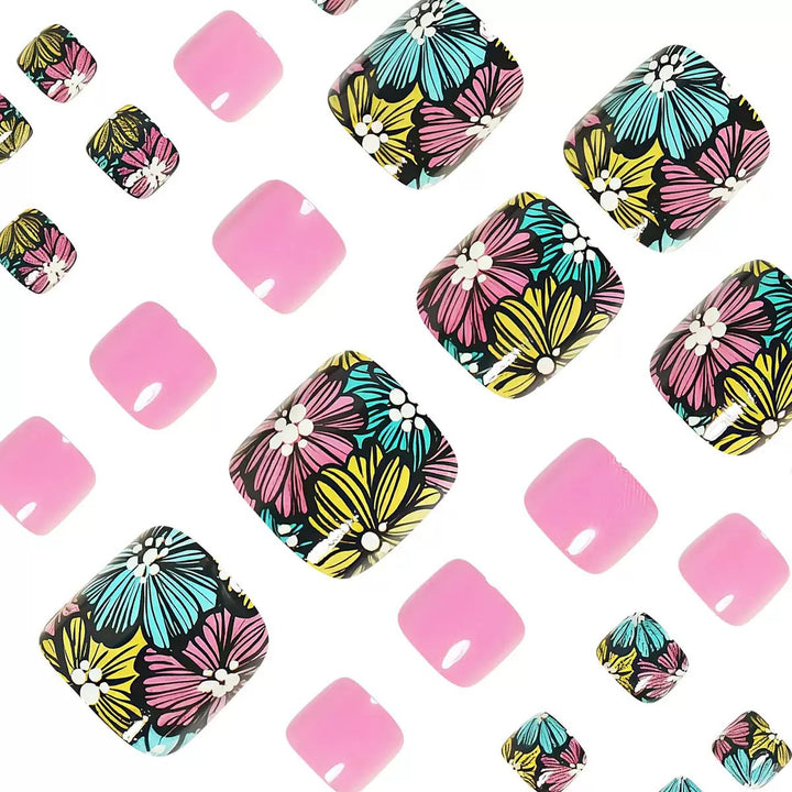 Nail art with colorful flower pattern Stornfield