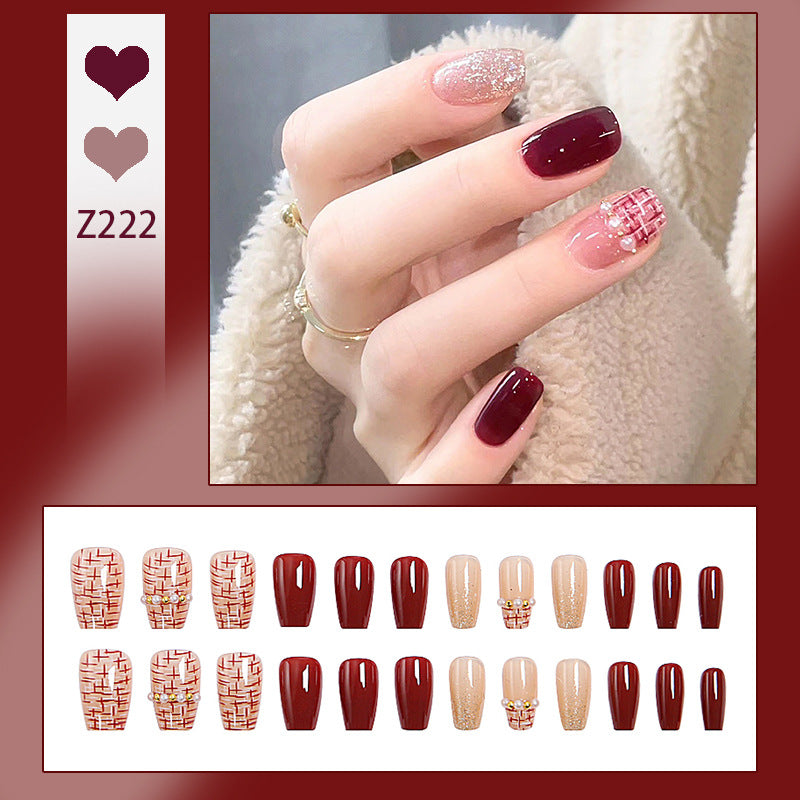 Artificial nail set with glamorous glitter and textural accents Stornfield