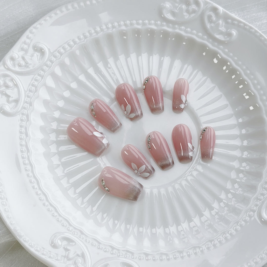 Elegant Floral Press-On Nail Art Set with Rhinestone Accents