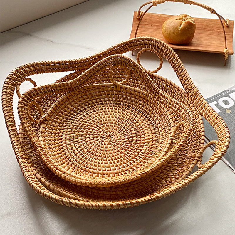 Women heart-shaped rattan basket Stornfield