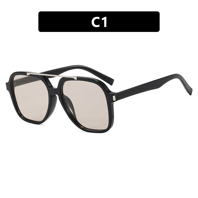 Women's square sunglasses with protective UV filter and elegant frame Stornfield