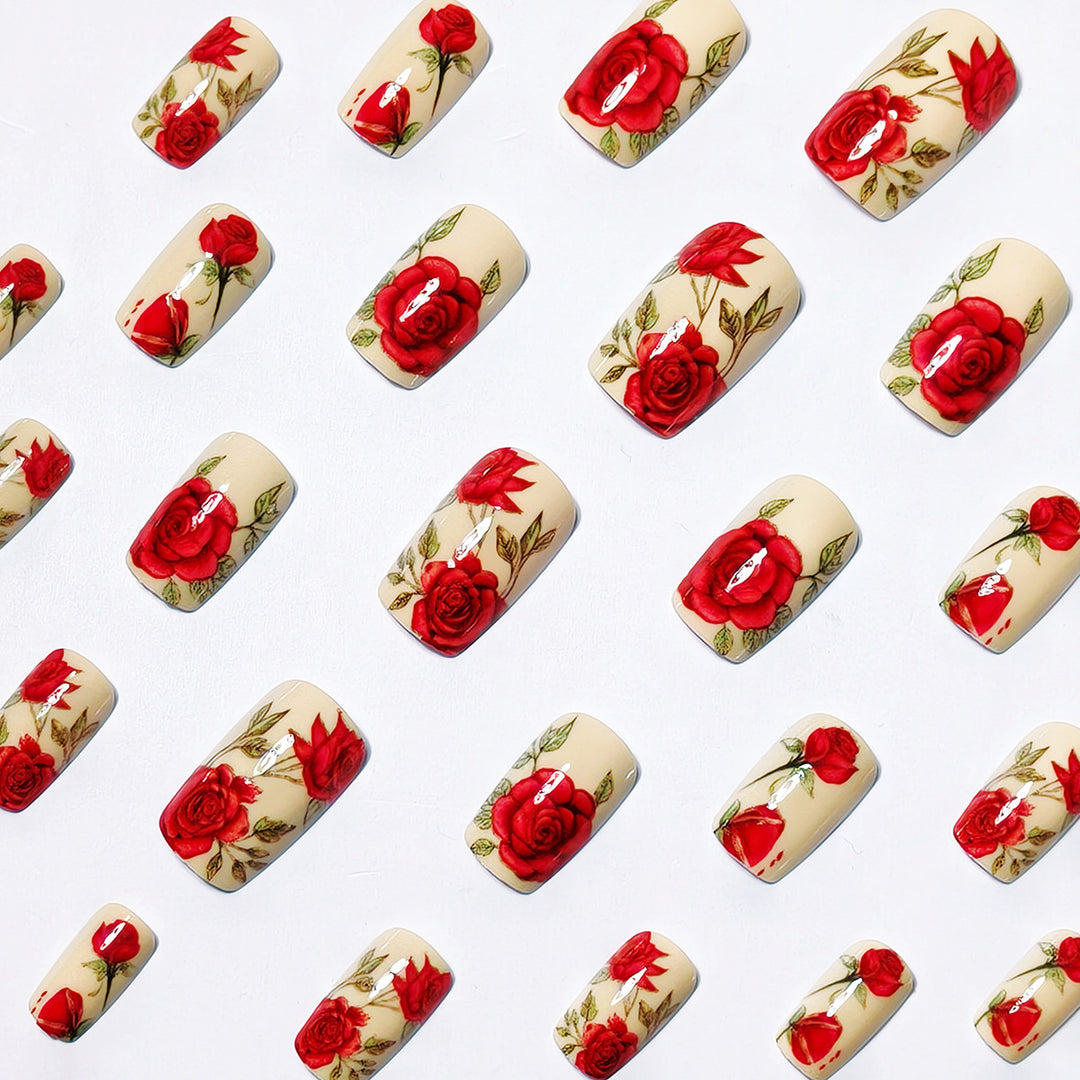 Artificial nails with romantic rose motifs Stornfield