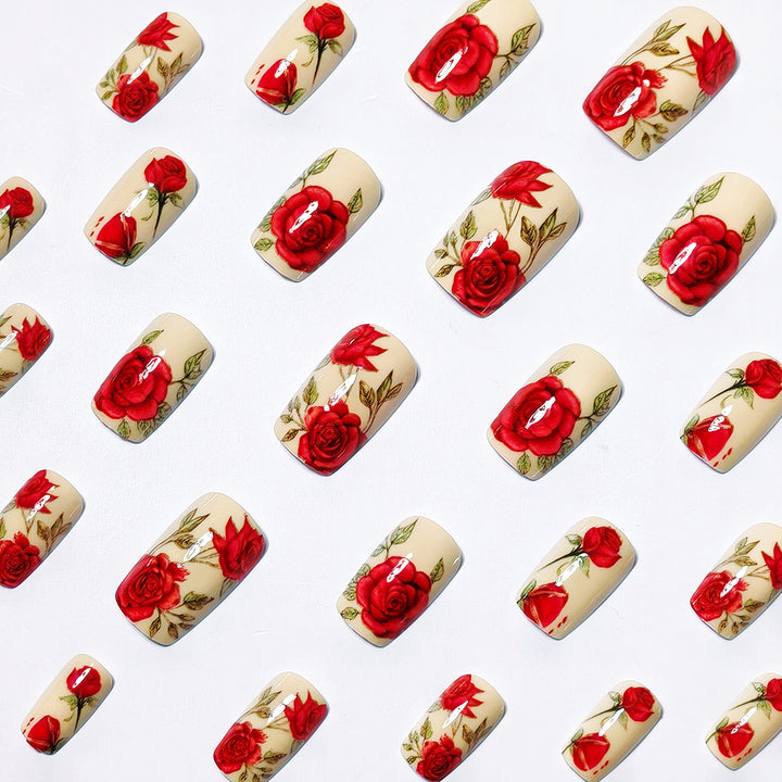 Artificial nails with romantic rose motifs Stornfield