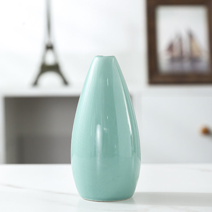 Elegant Modern Ceramic Vase Stornfeild