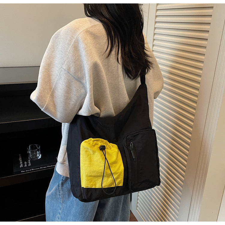 Practical Multi-Pocket Shoulder Bag Stornfield