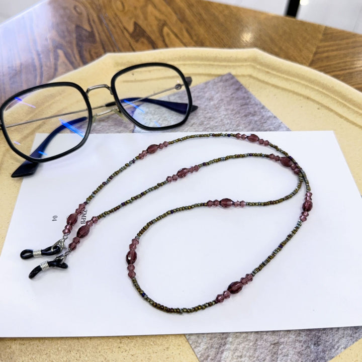 Adjustable Beaded Eyewear Chain Stornfield