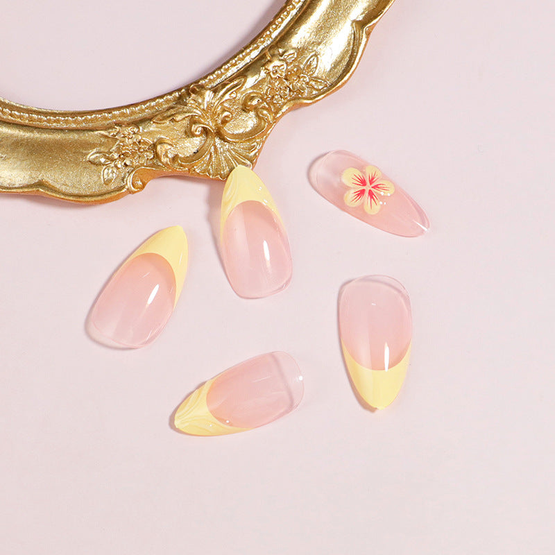Floral Accent Press-On Nail Set Stornfield