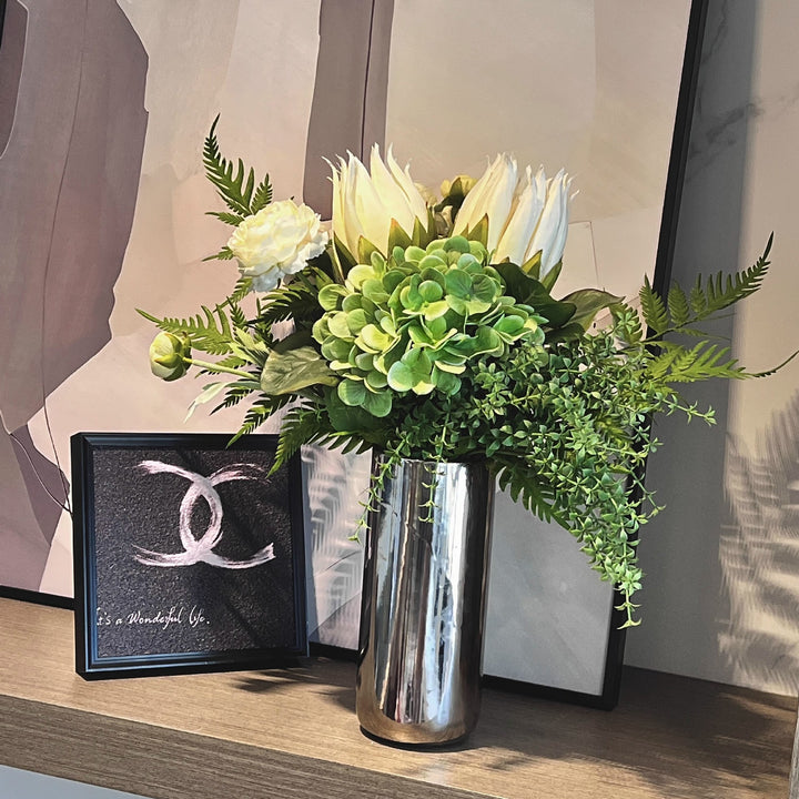 Elegant Floral Arrangement