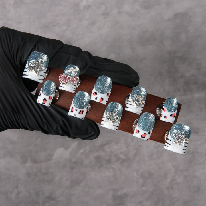 Glamorous Press-On Nail Art Tips
