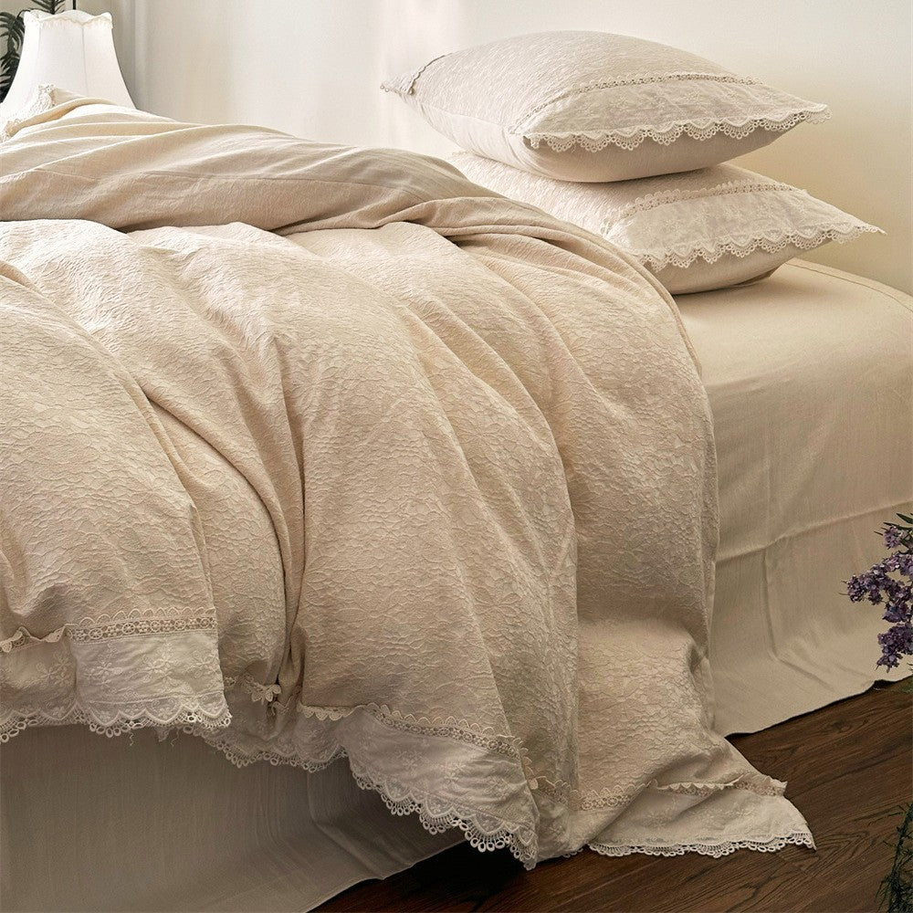 Bedding set made of cotton-linen with floral jacquard structure and fine lace border