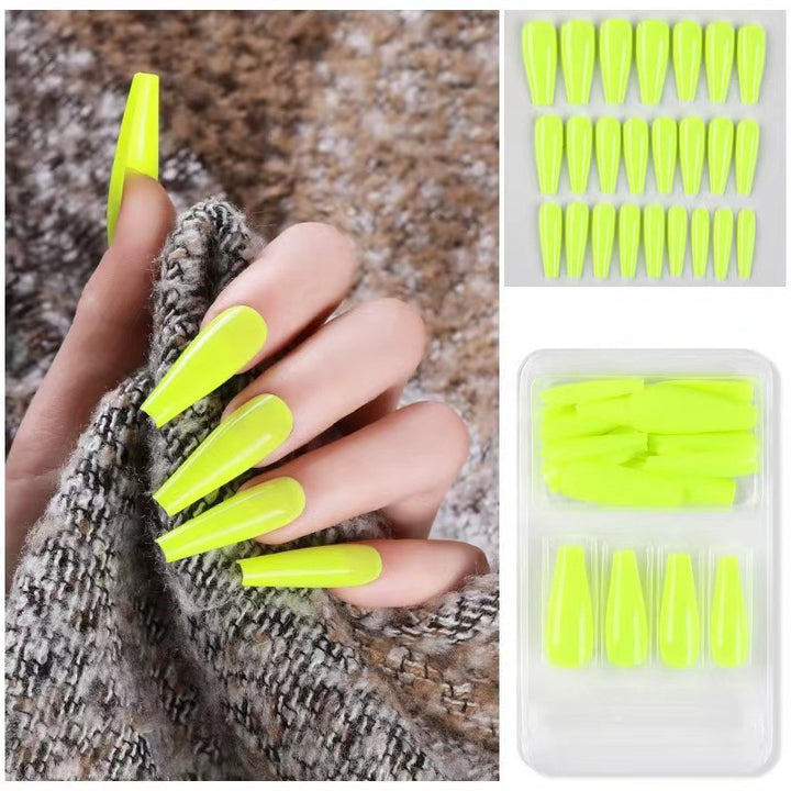 Artificial nail set with high-gloss pointed nails Stornfield