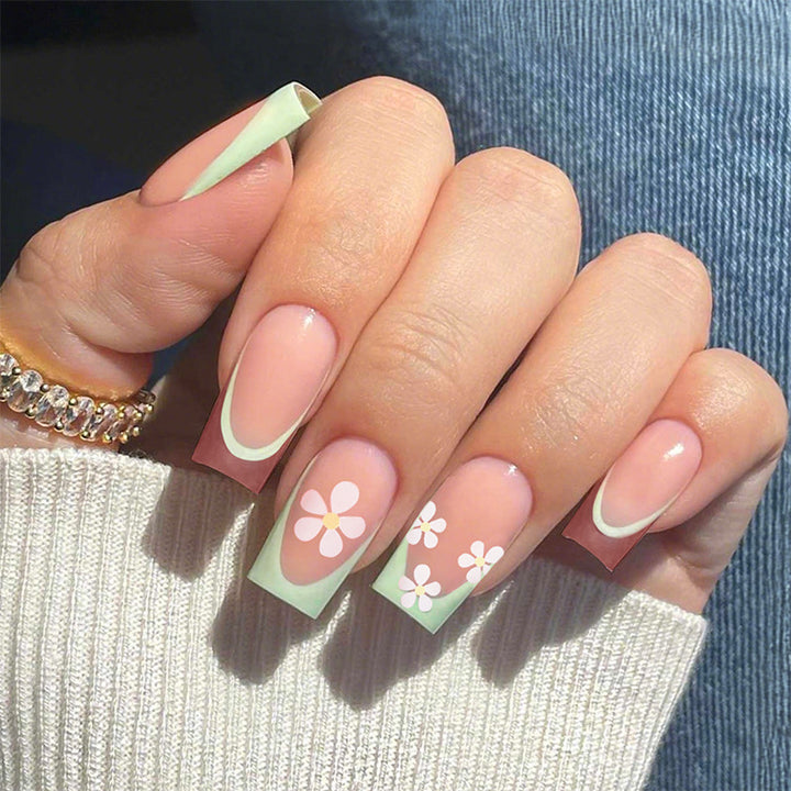 Decorative Floral Press-On Nail Art Set with 3D Flower Accents Stornfield