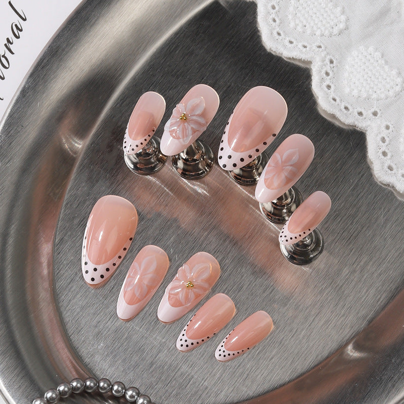 Elegant Floral Art Press-On Nail Set Stornfield