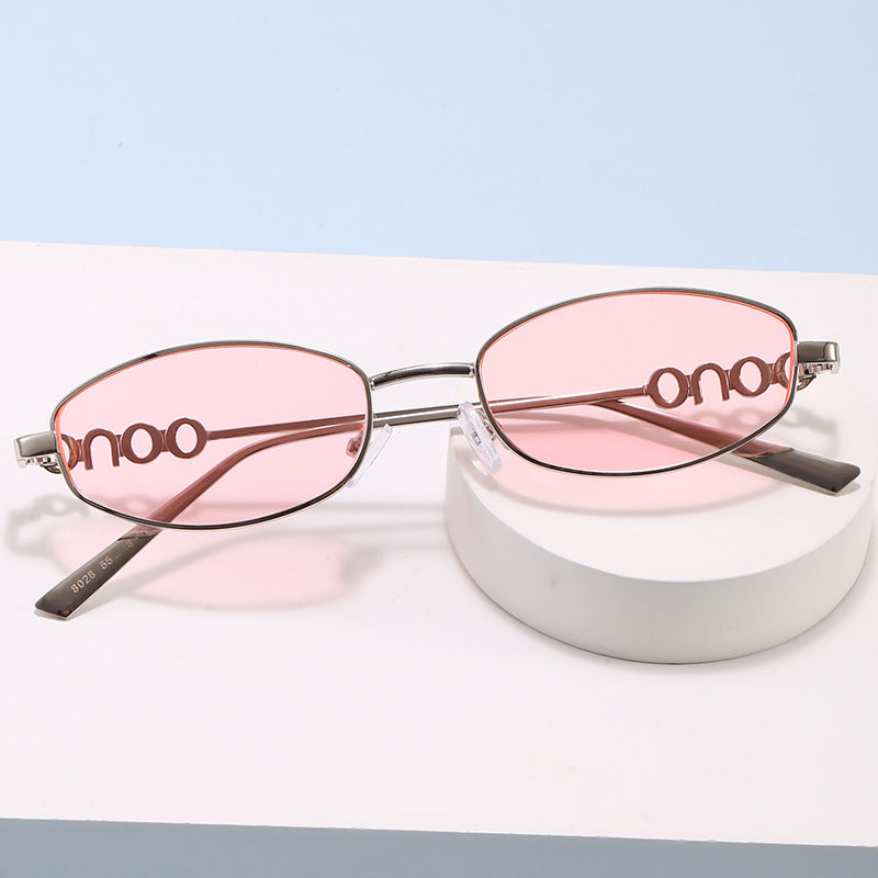 Fashionable Sunglasses in Elegant Oval Design Stornfield