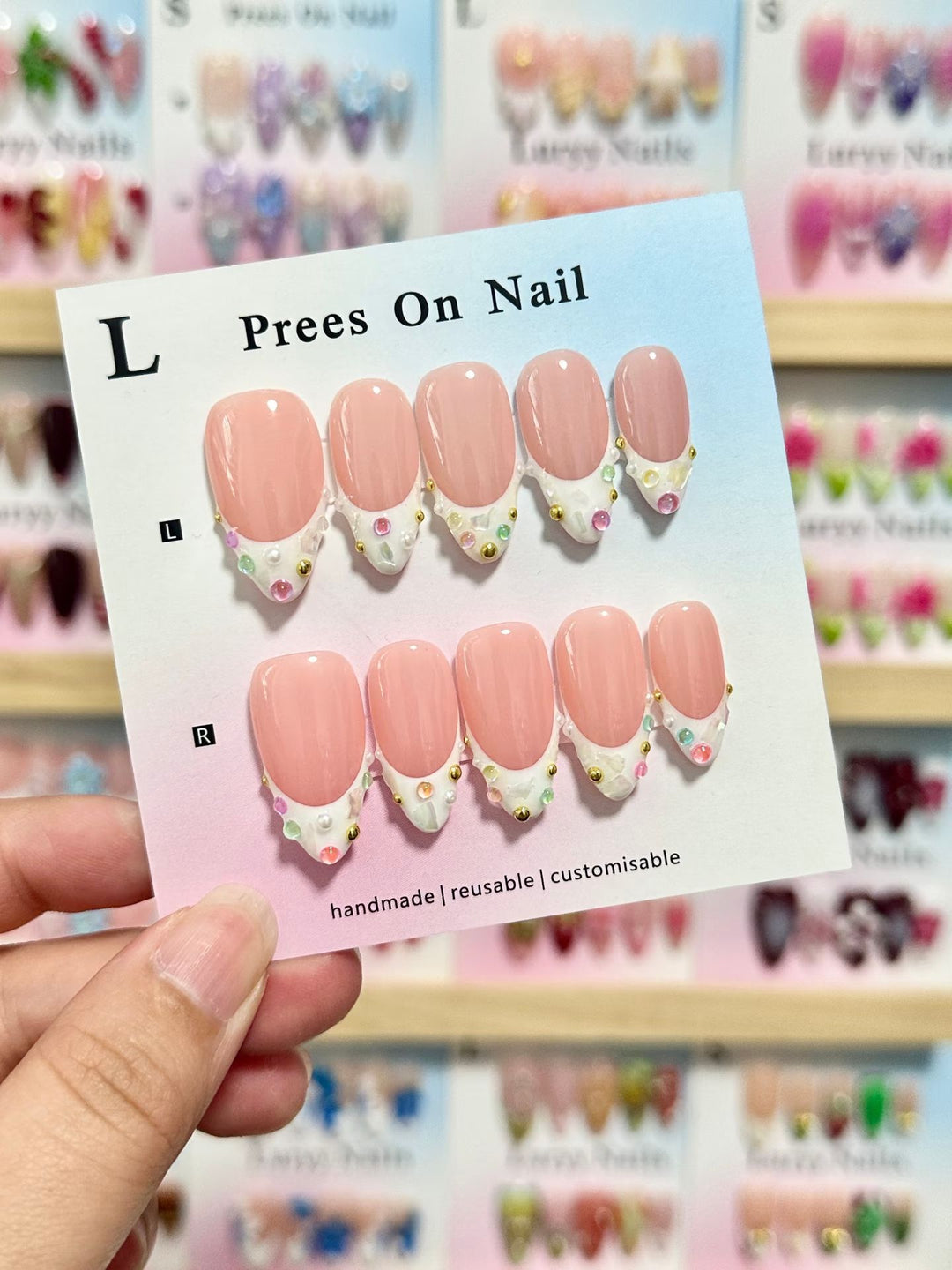 Customizable Decorative Press-On Nails