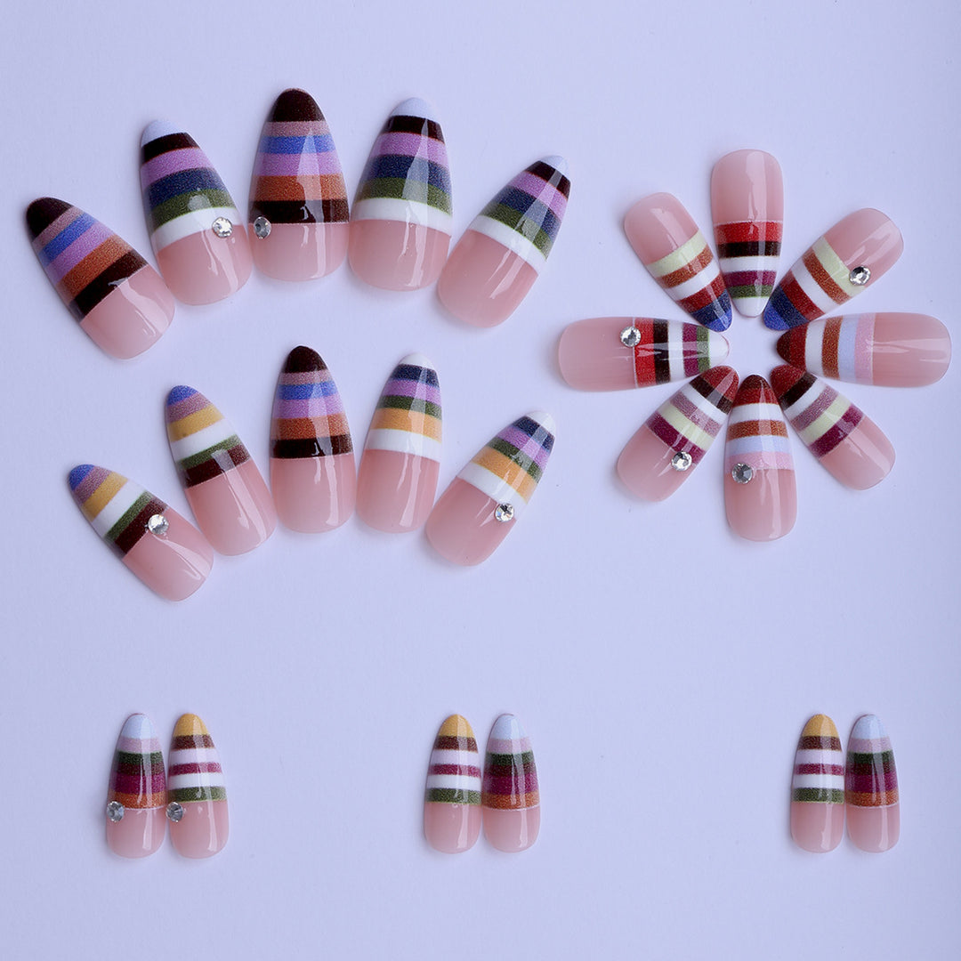 Artificial Nails in Modern Stripe Design Stornfield