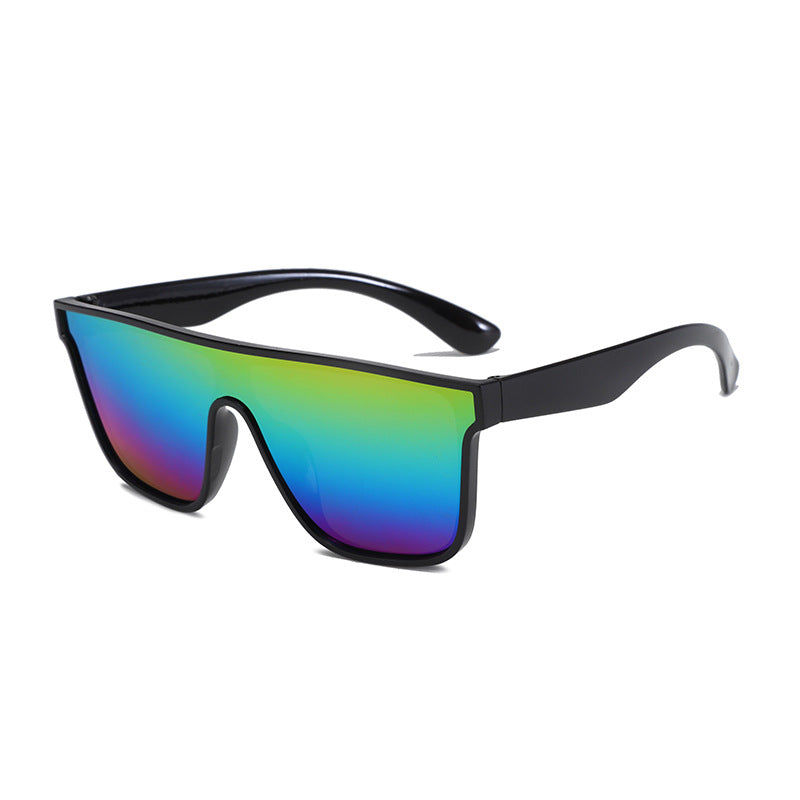 Women's sporty sunglasses with wide frame and polarized lenses Stornfield