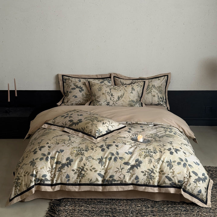 Botanical Watercolor Reversible Duvet Cover Set with Contrast Piped Shams