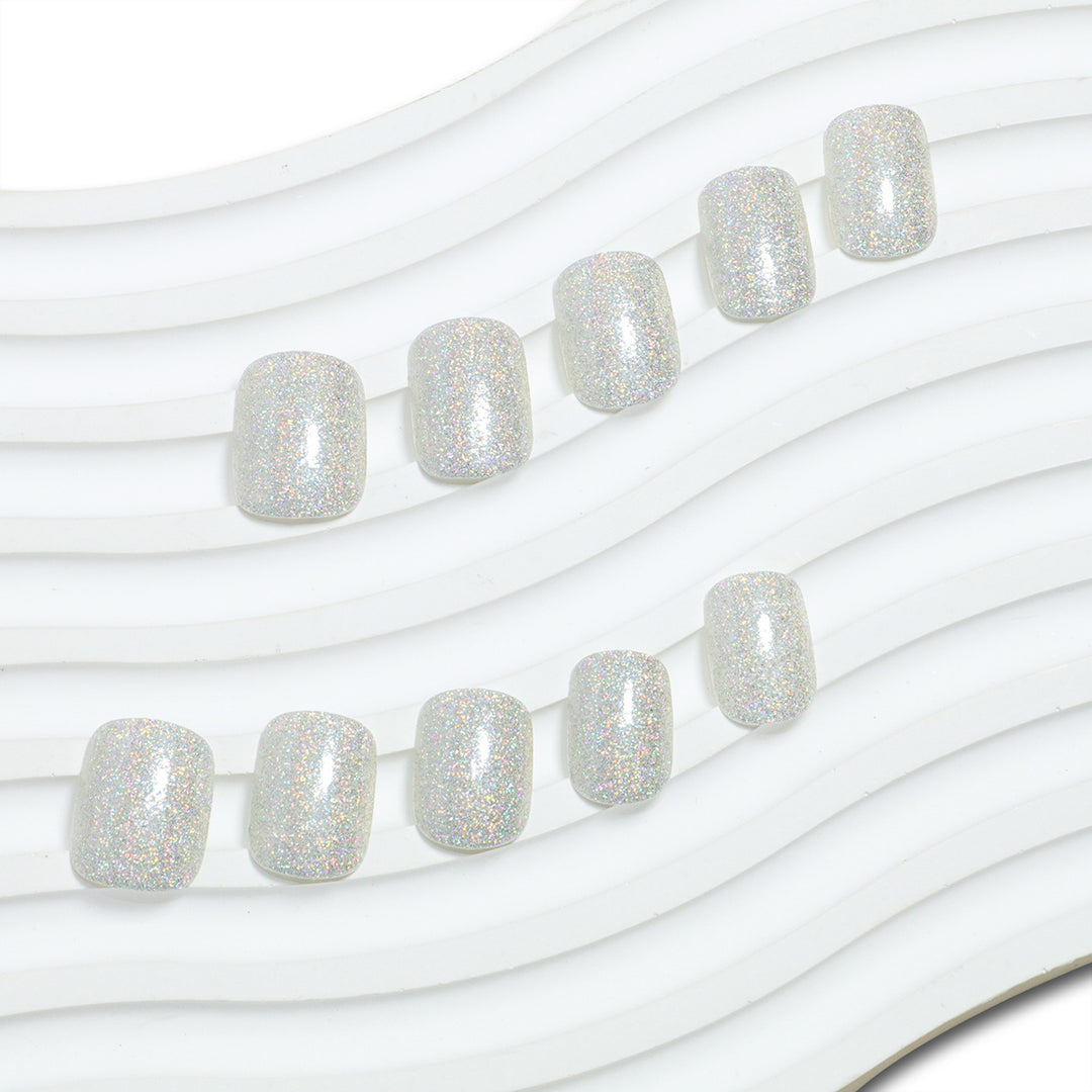 Glittering Press-On Nail Tips Stornfield