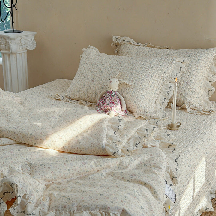 Quilted Cotton Duvet Cover Set with Ruffled Lace-Trim Pillow Shams