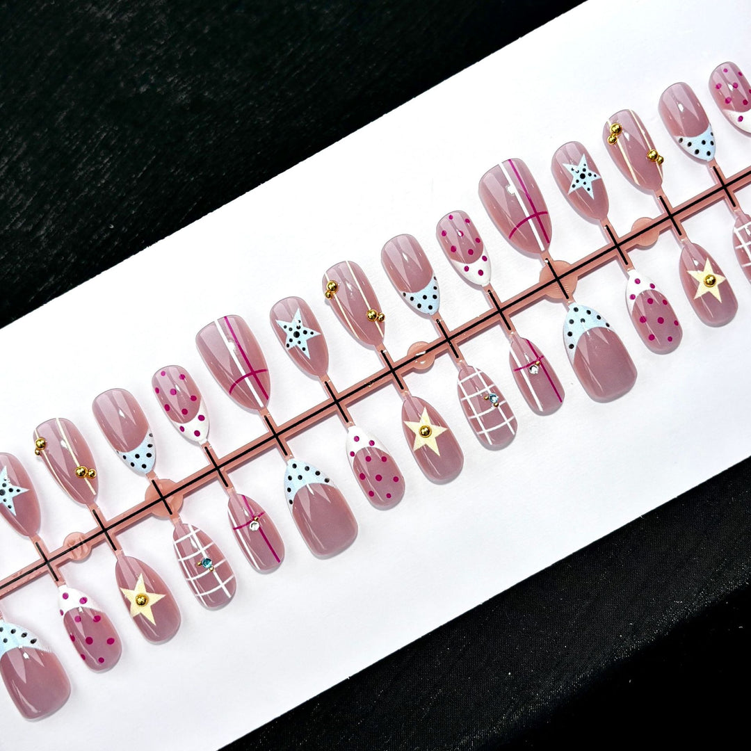 Elegant Polka Dot and Lace Press-On Nail Set