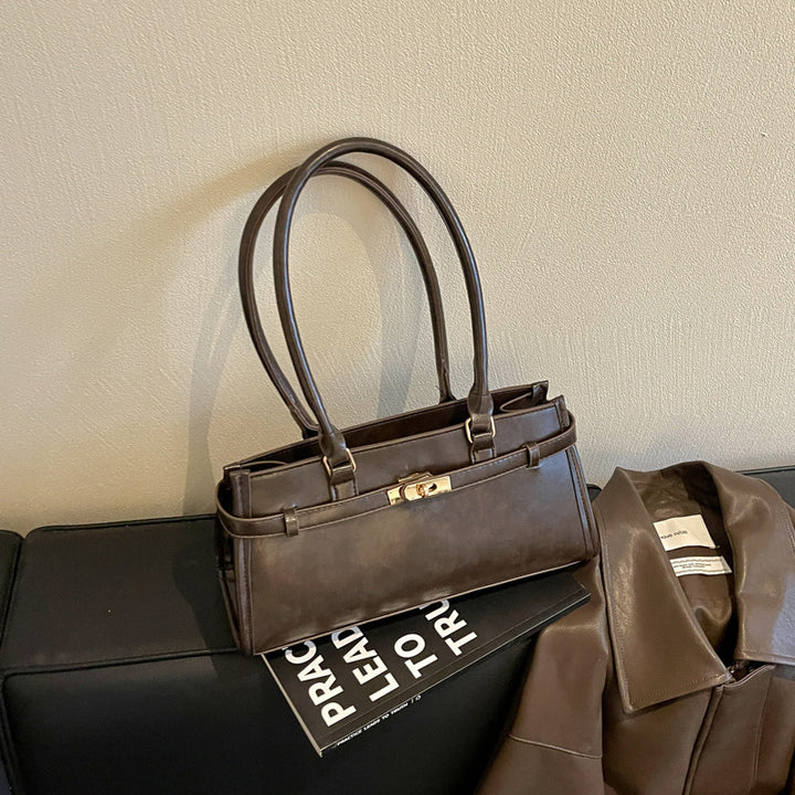 Luxurious Structured Shoulder Handbag