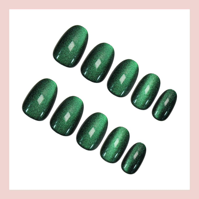 Artificial nail set with shimmering green effects Stornfield