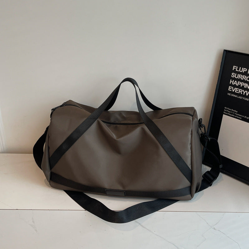 Leisure travel bag with multiple inner compartments Stornfield
