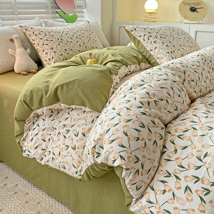 Floral Patterned Bedding Set