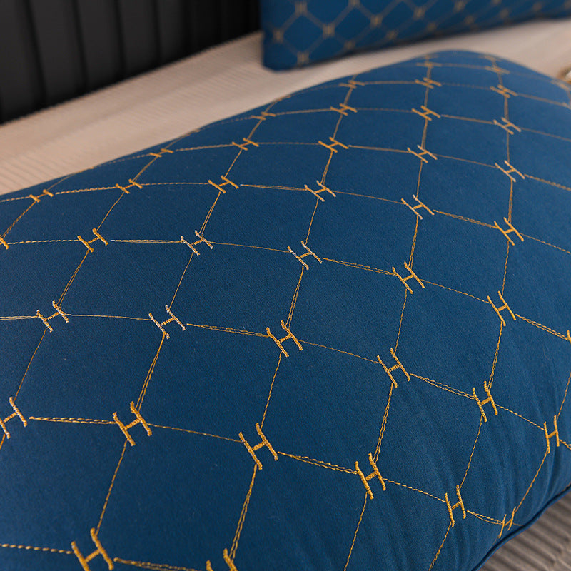 Women Luxury Cushion Set Stornfield