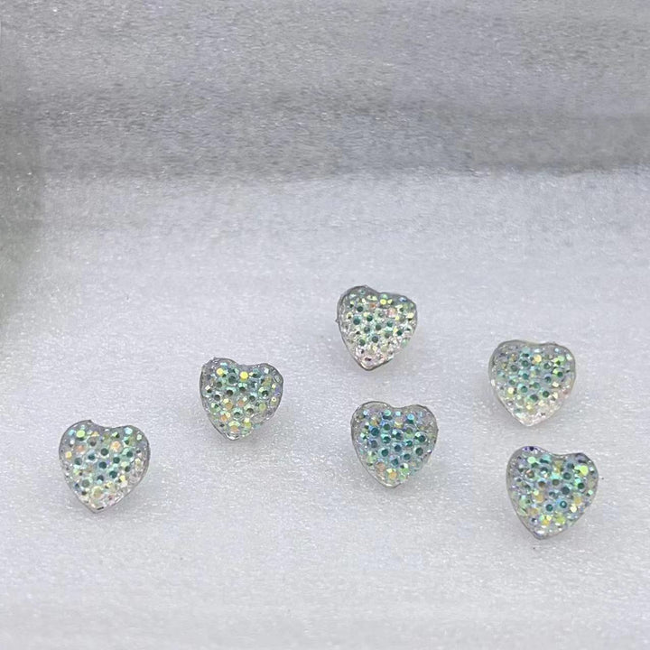 Glittering heart-shaped gemstones Stornfield